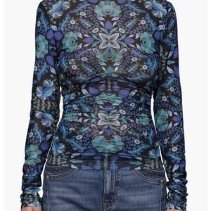Avec Les Filles Kaleidoscope Blue and Black Long Sleeve Top